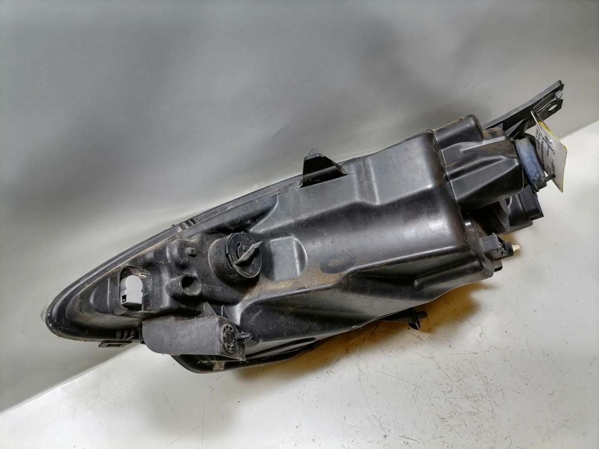 Peugeot 1007 original Scheinwerfer vorn rechts Halogen Bj.2005
